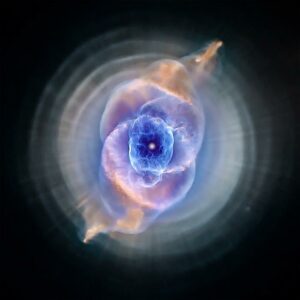 Dying-Star-in-Cats-Eye-Nebula